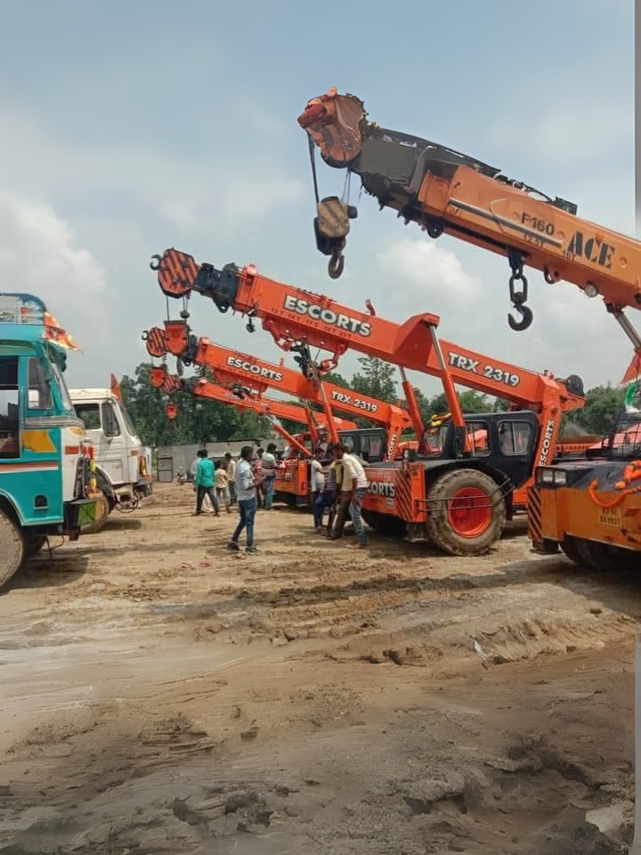 Crane Rental Image